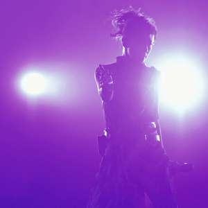 大巴车轮轩小说
